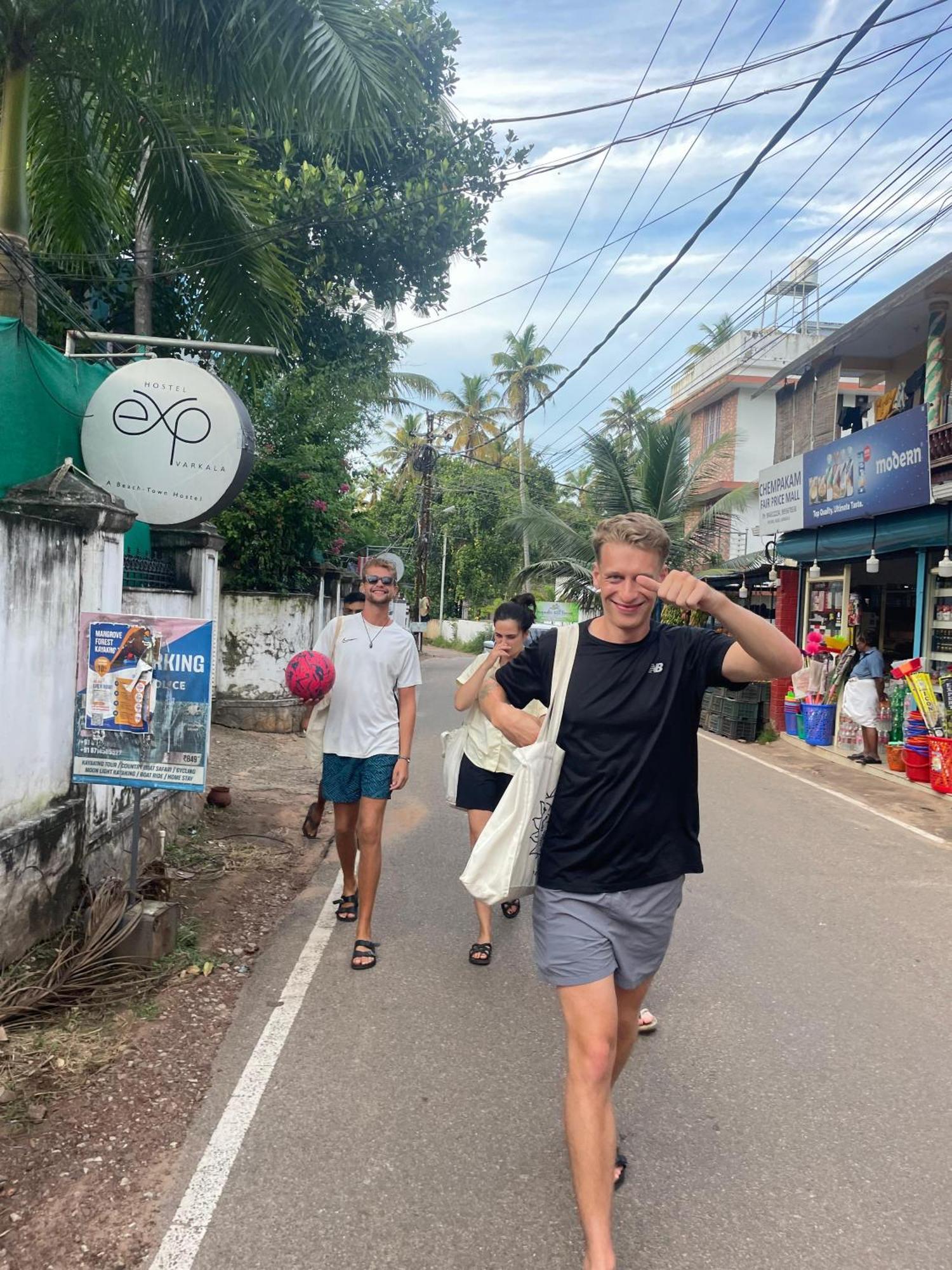 Hostelexp, Varkala - A Beach Town Hostel المظهر الخارجي الصورة